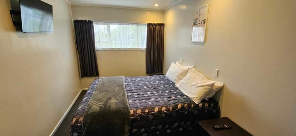 Sunnydays Motel กิสบอร์น ภายนอก รูปภาพ